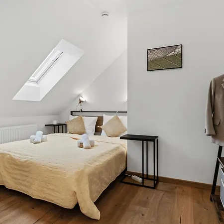 Casa Industrial: Design, Nespresso, Flughafennaehe