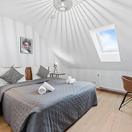 Casa Industrial: Design, Nespresso, Flughafennaehe Freising