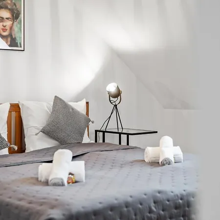 Casa Industrial: Design, Nespresso, Flughafennaehe *